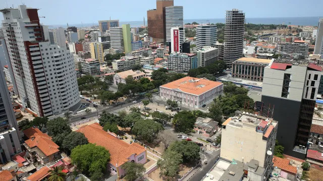 “modelo-economico-de-angola-tem-excesso-de-intervencao-do-estado”