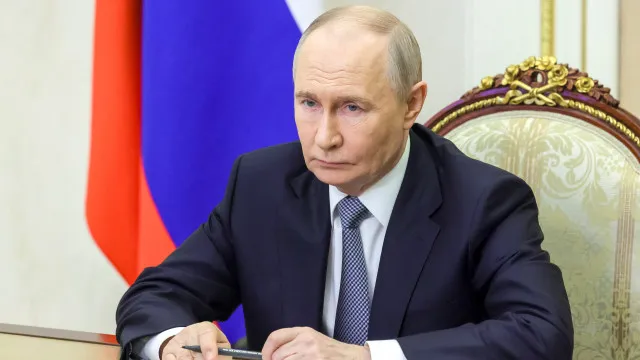 putin-diz-que-“situacao-nao-e-facil”-perante-enviados-da-casa-branca