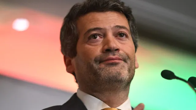 mocao?-chega-acusa-restantes-partidos-de-“esquizofrenia-de-coragem”