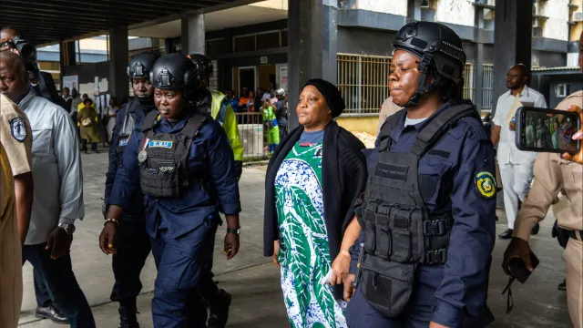 ex-vice-presidente-da-liberia-libertada-e-colocada-em-prisao-domiciliaria