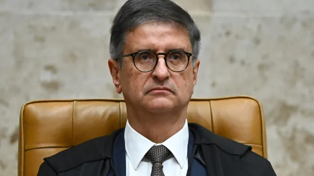 crise-no-supremo-tribunal-federal-do-brasil.-o-que-se-sabe-(e-novidades)