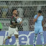 lucho-acosta-sai-do-banco,-decide-e-fluminense-vence-vasco-pelo-brasileirao
