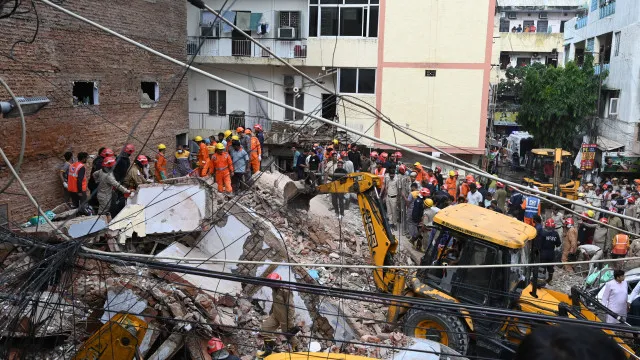 hostel-de-estudantes-colapsa-e-faz-pelo-menos-7-mortos-em-nova-deli