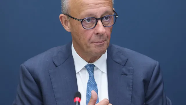 merz-chocado-com-vitoria-da-afd,-mas-promete-manter-rumo-das-reformas