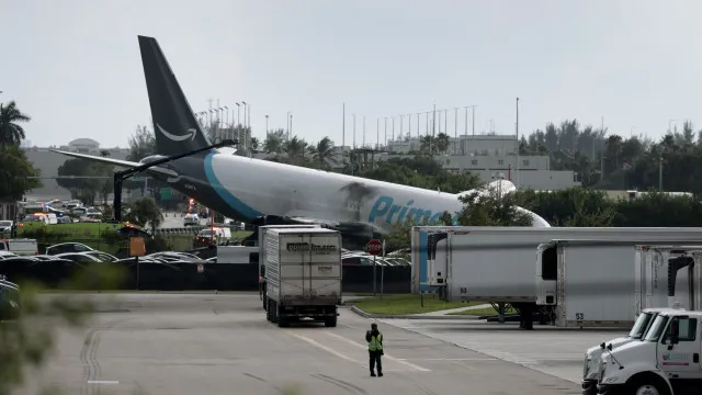 viu-acidente-com-aviao-da-amazon-em-miami-e-descreve:-“um-filme.-surreal”