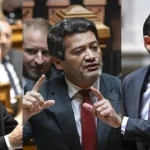 sondagem-da-empate-tecnico-no-podio:-ps-lidera,-chega-colado-e-ad-em-3.o