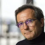 “trabalhamos-mais-horas-e-produzimos-menos-valor-em-cada-uma-delas”