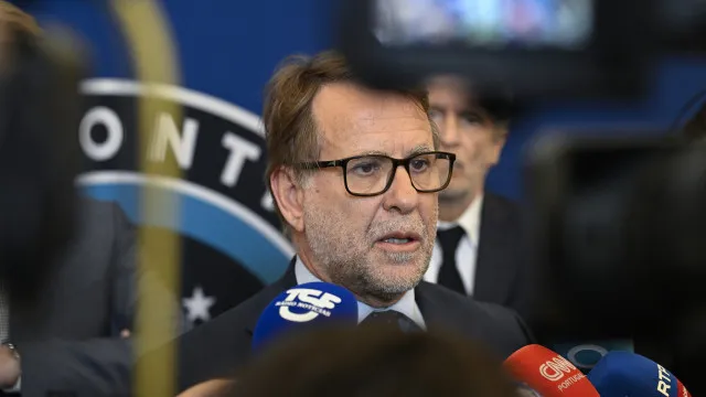 “quando-e-que-me-vou-embora?-quando-o-governo-terminar”