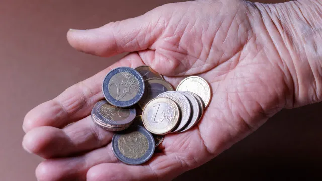 complemento-solidario-para-idosos-e-pago-hoje:-quanto-se-esta-a-receber?