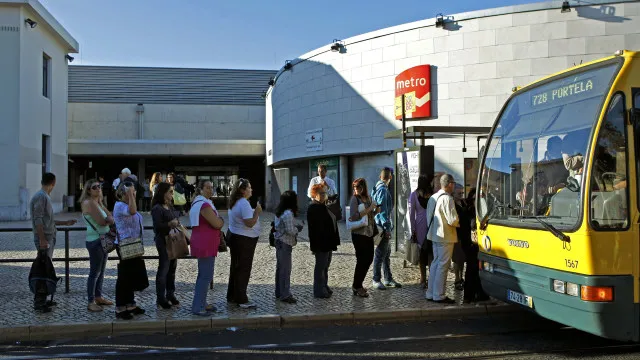 passageiros-sobem-em-todos-os-modos-de-transporte-exceto-no-metro