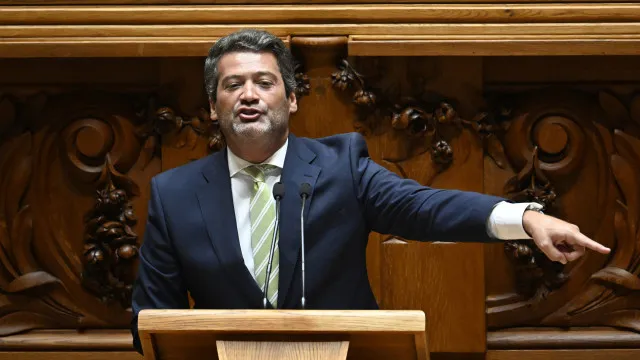 mocao-de-censura?-quem-vota-contra,-tornar-se-a-“cumplice-do-governo”
