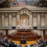 “racista,-aldrabao”:-insultos-entre-deputados-chegam-a-transparencia