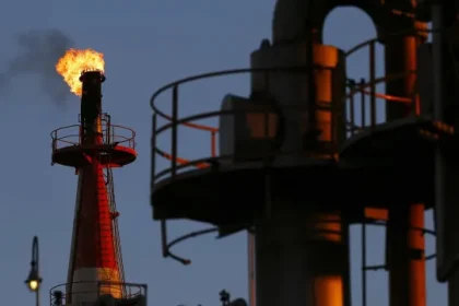 cotacao-do-brent-para-entrega-em-novembro-sobe-3,36%-e-atinge-101-dolares