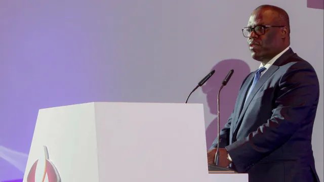 angola-anuncia-investimento-superior-a-60.000-milhoes-no-petroleo-e-gas