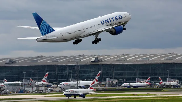 caos-aereo-no-reino-unido:-mais-de-2.000-voos-cancelados-em-dois-dias