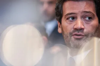 ventura-desafia-carneiro-a-baixar-iva-dos-combustiveis-de-23%-para-13%