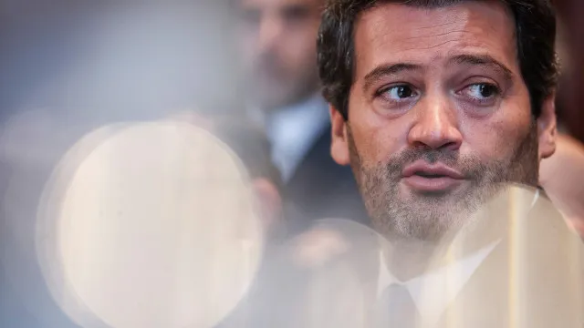 ventura-desafia-carneiro-a-baixar-iva-dos-combustiveis-de-23%-para-13%
