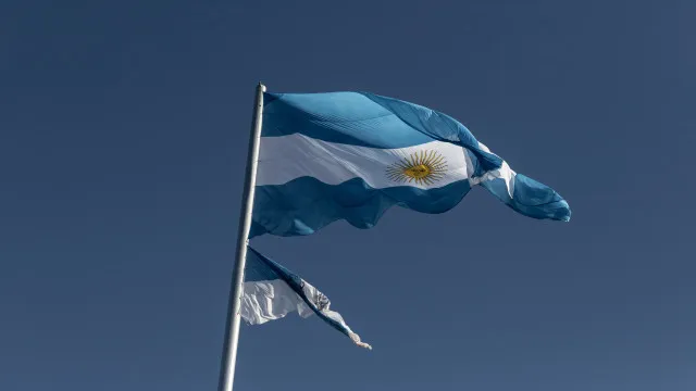 governo-argentino-refinancia-a-totalidade-da-divida-que-vencia-hoje