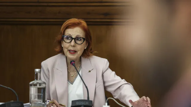 governo-quer-usar-posicao-na-ren-para-“diminuir-o-preco-da-eletricidade”