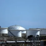 barril-de-brent-ultrapassa-barreira-de-100-dolares-(maximo-desde-julho)