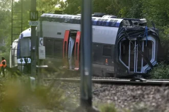 “barra-de-ferro-de-300-kg”-pode-ter-causado-descarrilamento-em-franca