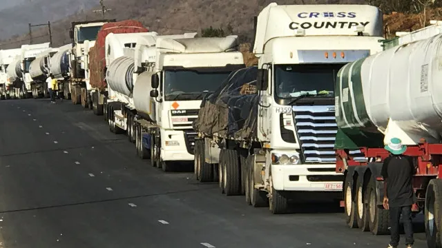 mocambique:-3-detidos-por-tentarem roubar 800.000-litros-de-combustivel