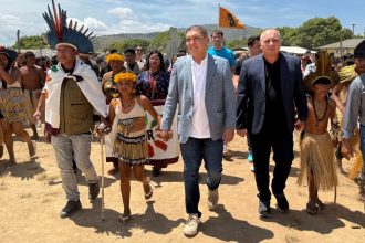 justica-eleitoral-se-aproxima-de-indigenas-na-raposa-serra-do-sol