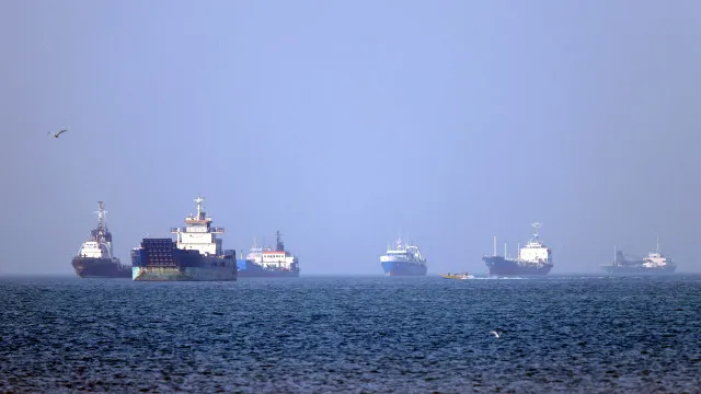 irao-confirma-ataque-contra-um-dos-seus-navios-comerciais-em-ormuz