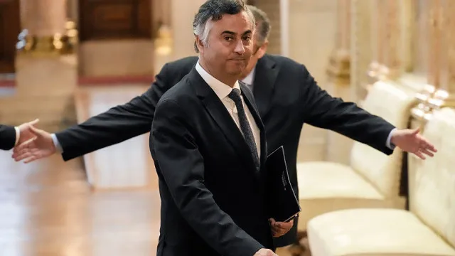 ps-aponta-fernando-alexandre-como-candidato-a-pior-ministro-da-educacao