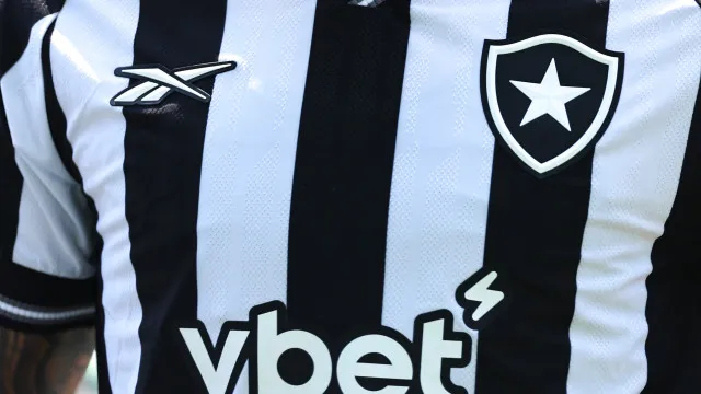botafogo-e-bragantino-empatam-em-jogo-com-revolta-apos-expulsao-de-ex-flamengo