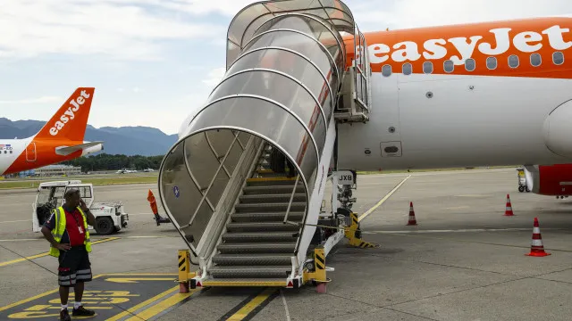pilotos-da-easyjet-franca-adiam-greve-para-fim-de-setembro