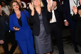 sociais-democratas-suecos-disponiveis-para-coligacoes-a-esquerda-ou-centro