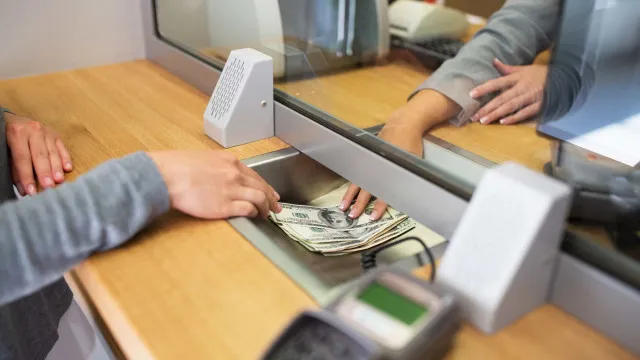 sindicatos-acusam-banca-de-“ganancia-e-desprezo”-por-aumento-de-2%