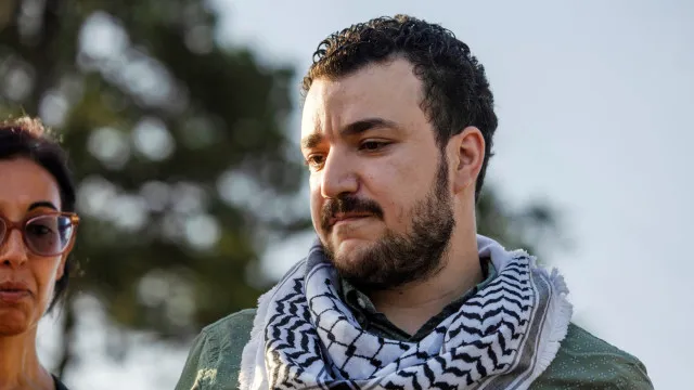 ativista-palestiniano-processa-universidade-dos-eua-apos-detencao-pelo-ice