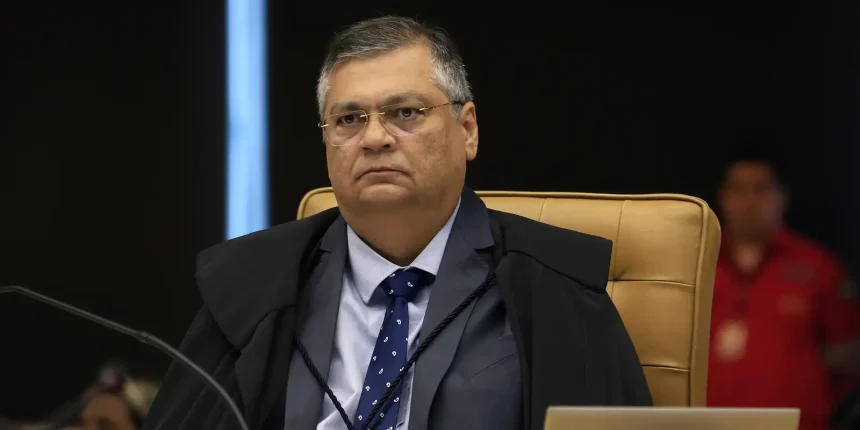 dino-cobra-explicacao-sobre-elo-entre-master-e-instituto-de-mendonca