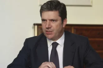 bandeiras-dividem-psd-e-cds.-“temos-valores-e-principios-diferentes”