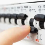 fatura-da-eletricidade-no-mercado-regulado-sobe-2,7%-em-outubro