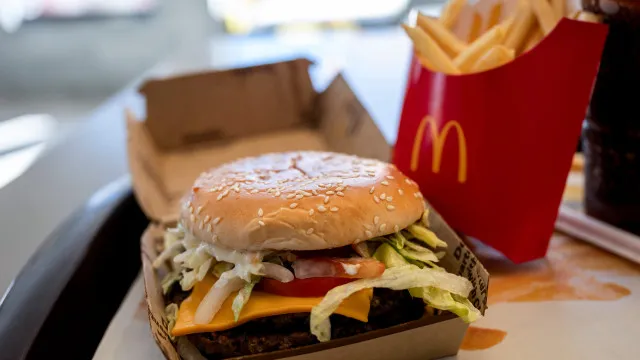 quer-trabalhar-na-mcdonald’s?-ha-mais-de-2.650-vagas-(em-todo-o-pais)
