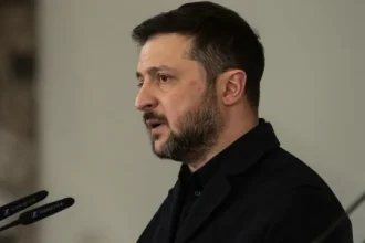 zelensky-preve-medidas-“dificeis”-para-cobrir defice-orcamental