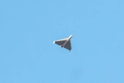 eua-destruiram-dois-pequenos-barcos-iranianos-que-tentavam-roubar-drone