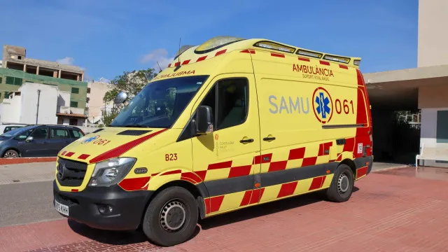 crianca-cai-de-varanda-e-mae-salta-para-salva-lo.-estao-hospitalizados