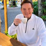 apresentador-roberto-cabrini-escolhe-trancoso-como-destino-para-dias-de-ferias