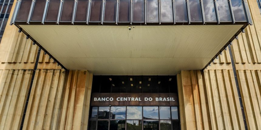 bc-reduz-juros-basicos-para-13,75%-ao-ano