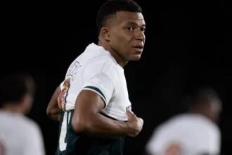 mbappe-explica-gesto-com-camisa-de-apoio-a-ceuta-no-real-madrid