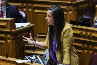 livre-leva-hoje-a-ar-“discussao-urgente”-sobre-regulacao-do-jogo-‘online’