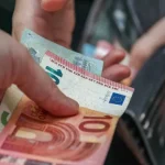 970e,-1.000e…-salario-minimo-divide-patroes-e-sindicatos:-o-que-vem-ai?