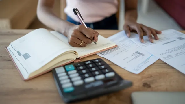 quer-sair-do-trabalho-onde-esta?-simule-quantos-dias-tem-de-“dar-a-casa”