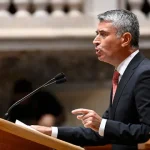 “governo-insensivel-a-trabalhadores-que-vivem-no-limite-da-possibilidade”