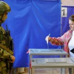 ja-arrancaram-eleicoes-na-russia-(e-ha-um-percalco).-as-imagens