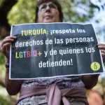 ue-critica-operacoes-policiais-contra-comunidade-lgbtiq+-na-turquia